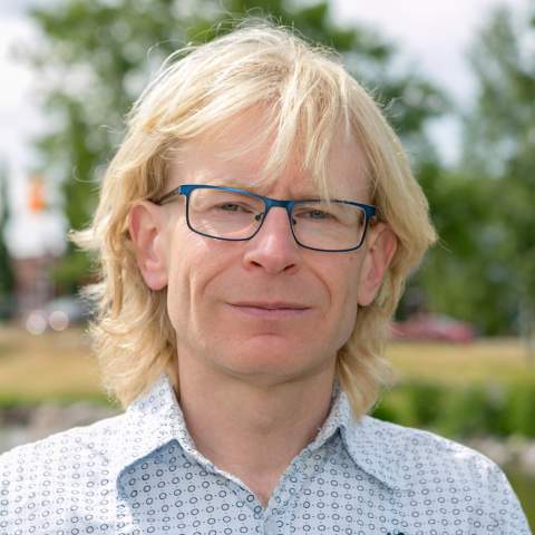 Mattias Lindström